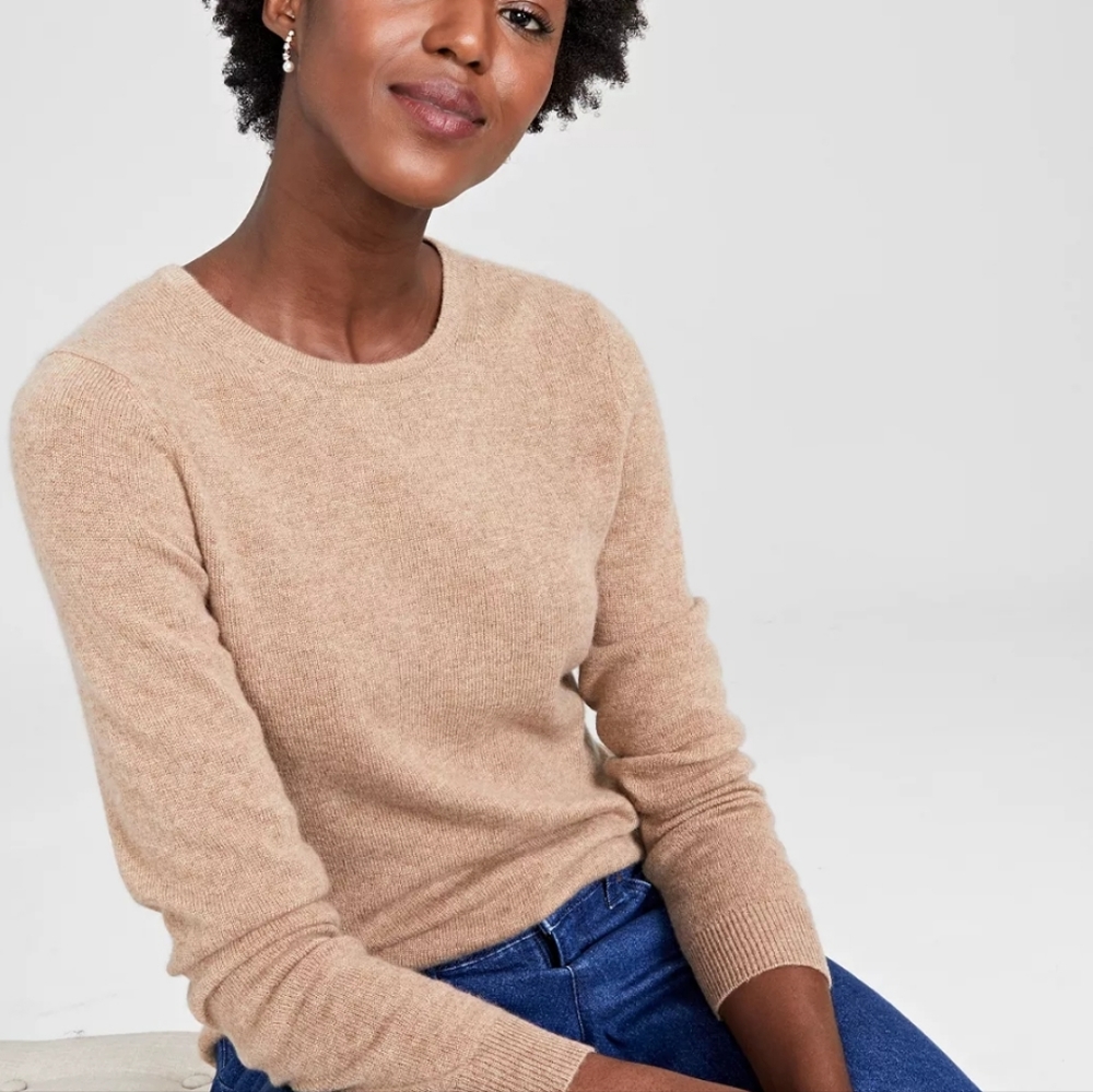 Charter Club 2 ply 100% Cashmere Cream Size Medium Crewneck Sweater